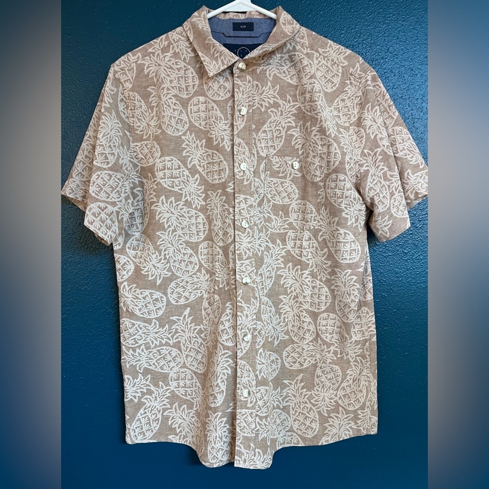 Men’s short sleeve button up